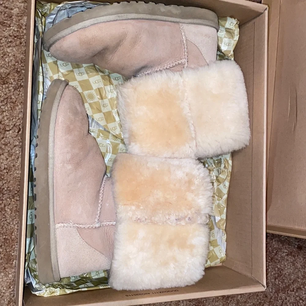 UGG boots - Picture 3 of 5